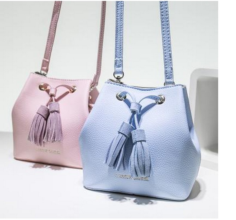 女包,新宝gg皮具,双肩包,礼品包,箱包代工,箱包定制厂家