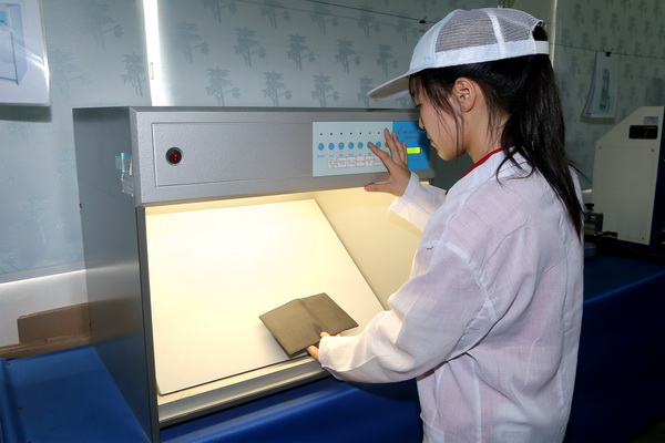 礼品背包生产厂家,新宝gg科技背包厂家.jpg