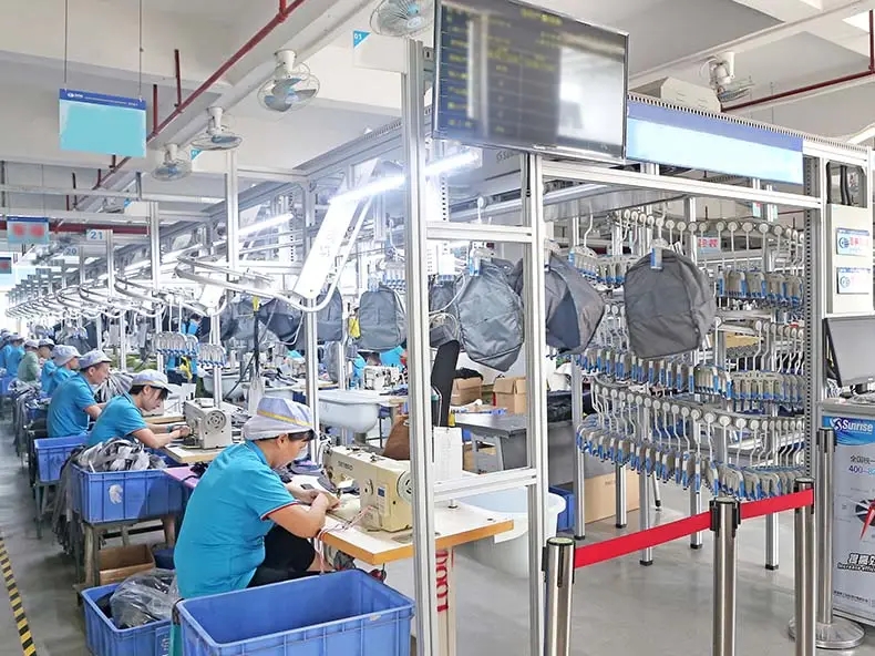 新宝gg科技背包定制.jpg