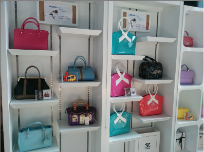 礼品背包定制,双肩背包生产厂家,背包定制,双肩背包厂家,包包定制厂家,