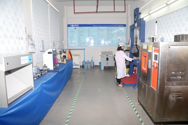 新宝gg科技箱包工厂是如何保证箱包品质的？